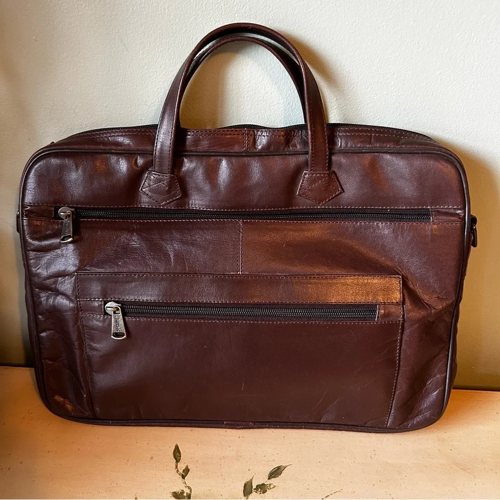 Winn Brown Leather Zip Top Briefcase Bag